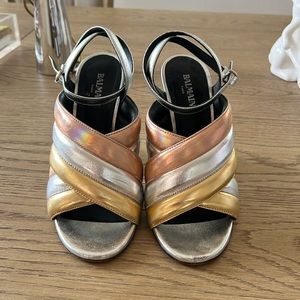 Balmain chunky logo heels